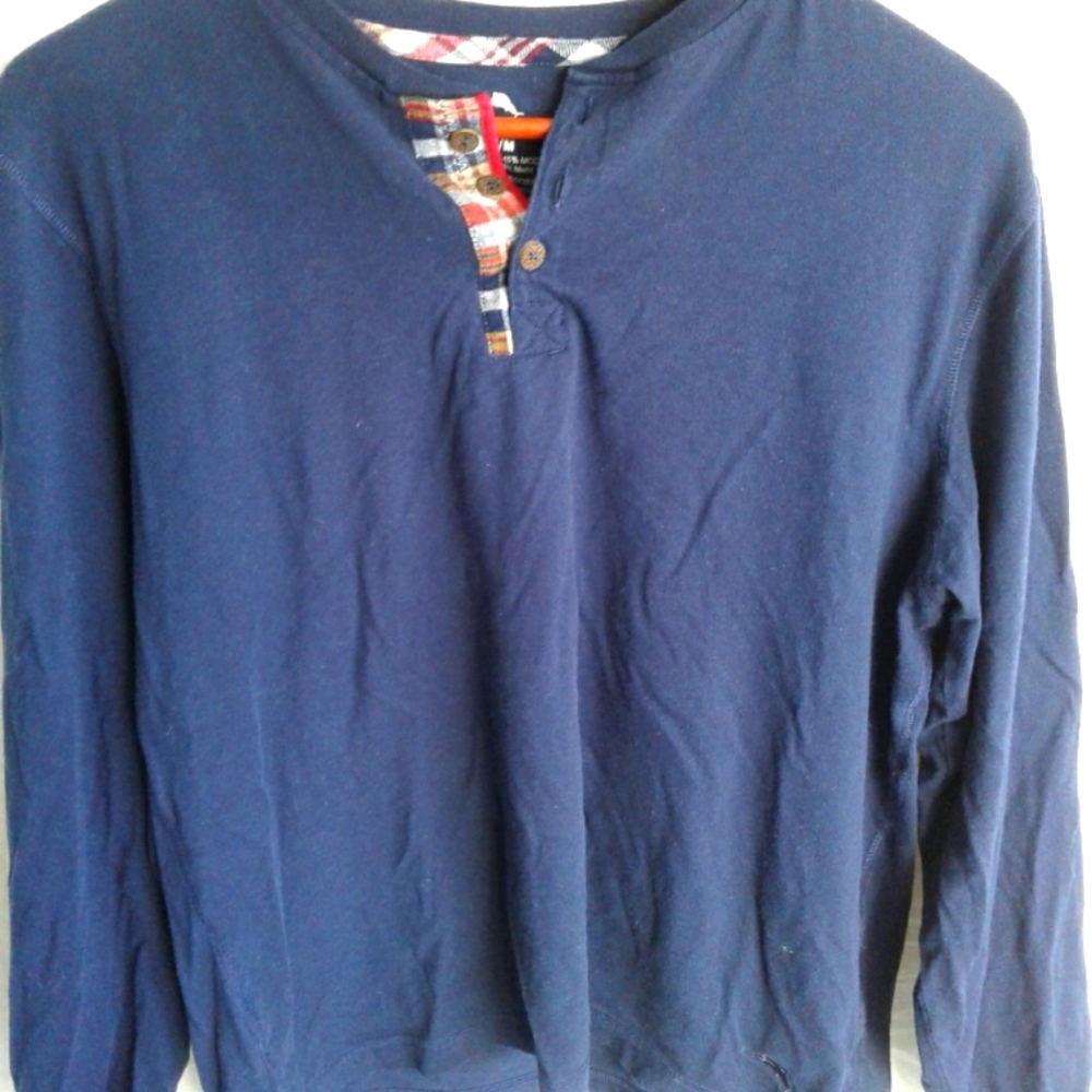 TOMMY BAHAMA  long sleeve henley quarter button up shirt  men's size medium